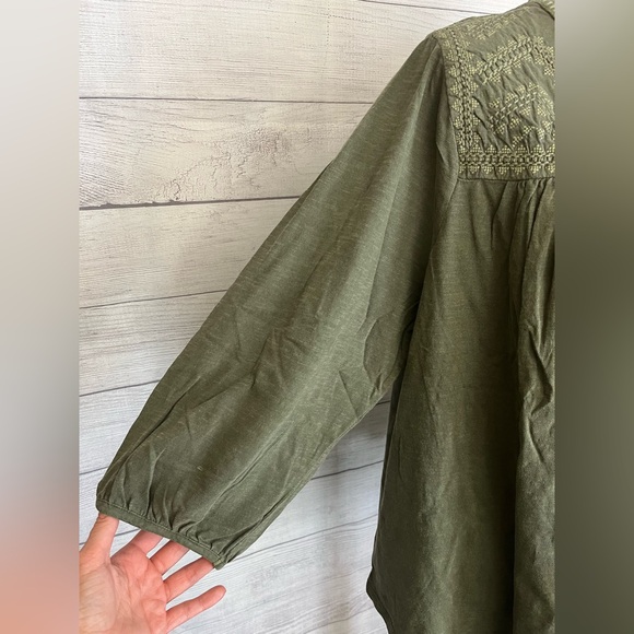 Lucky Brand | NWT Women’s Embroidered Blouse - Picture 8 of 11
